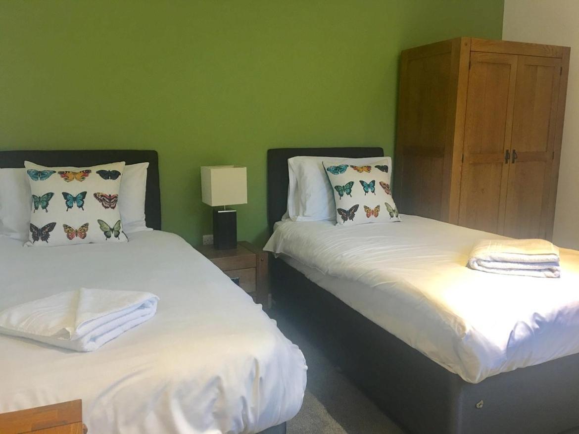 Hopton Cottage - Darwin Lake Holiday Village Матлок Екстер'єр фото
